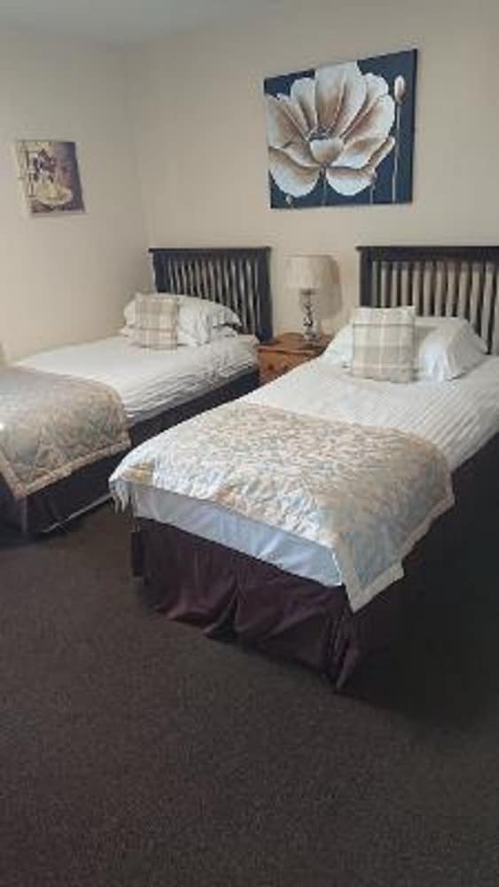 Grove House Hotel