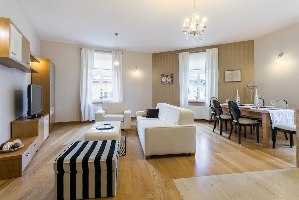 All In Apartments