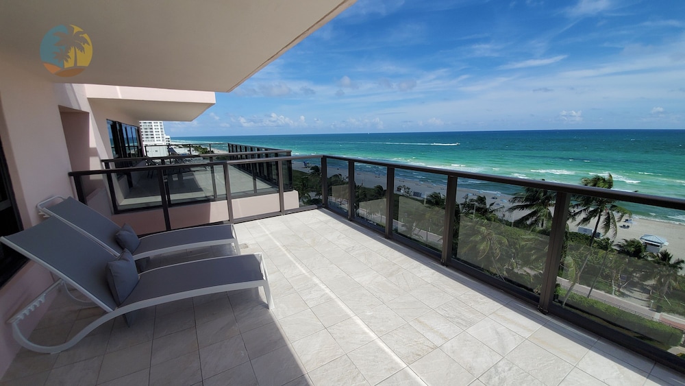 Presidential Royale Direct Oceanfront Brand NEW Apartment - 1001