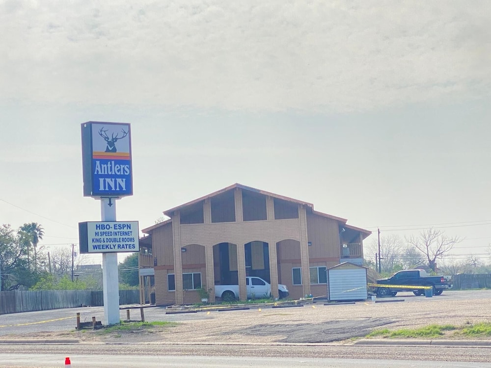 Antler's Inn Motel