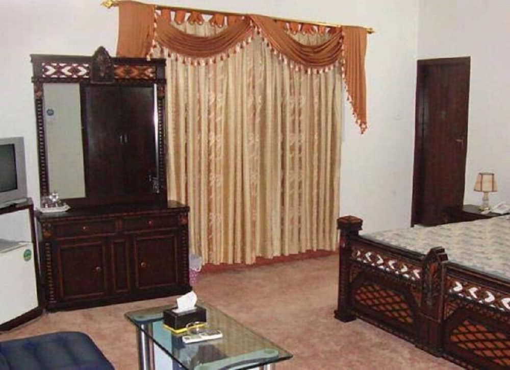 INDUS LODGE GUEST HOUSE view 5