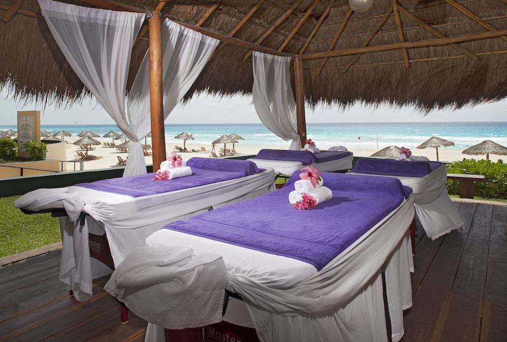 Emporio Cancun Optional All Inclusive