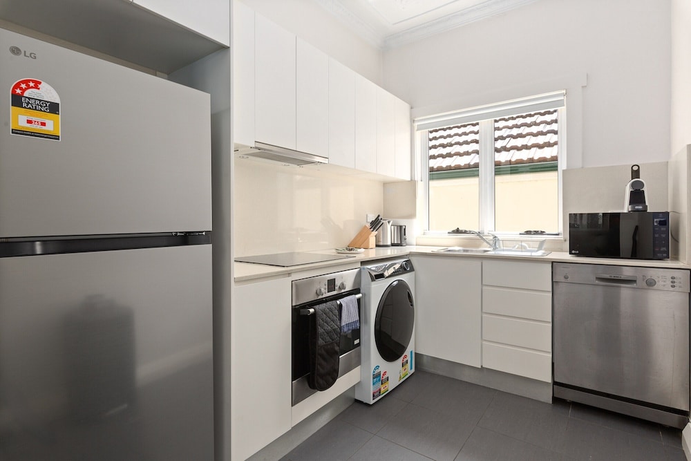 Bright 2-bed Apartment in Coogee