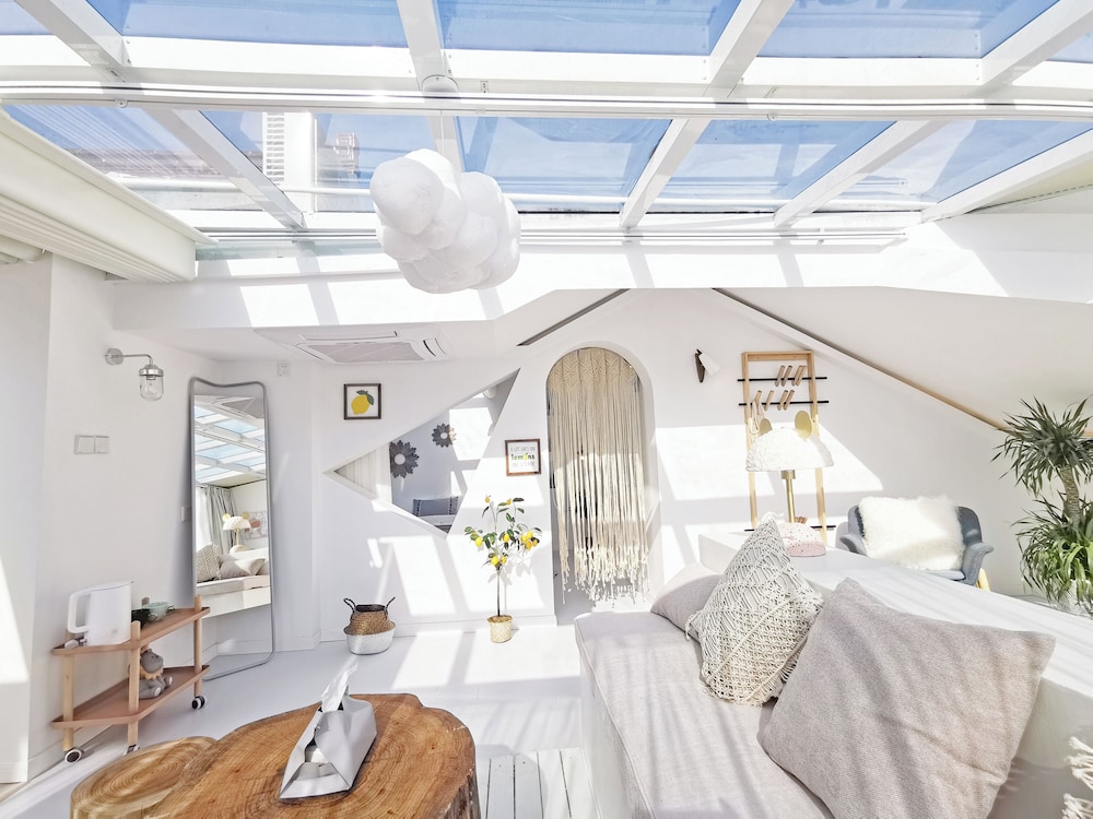 Shanghai Ruochu Designer Guesthouse-Near Shanghai Pudong Airport & Disneyland