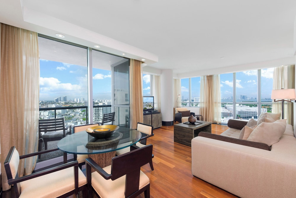 Luxury Vacation Rentals at The Setai by LRMB