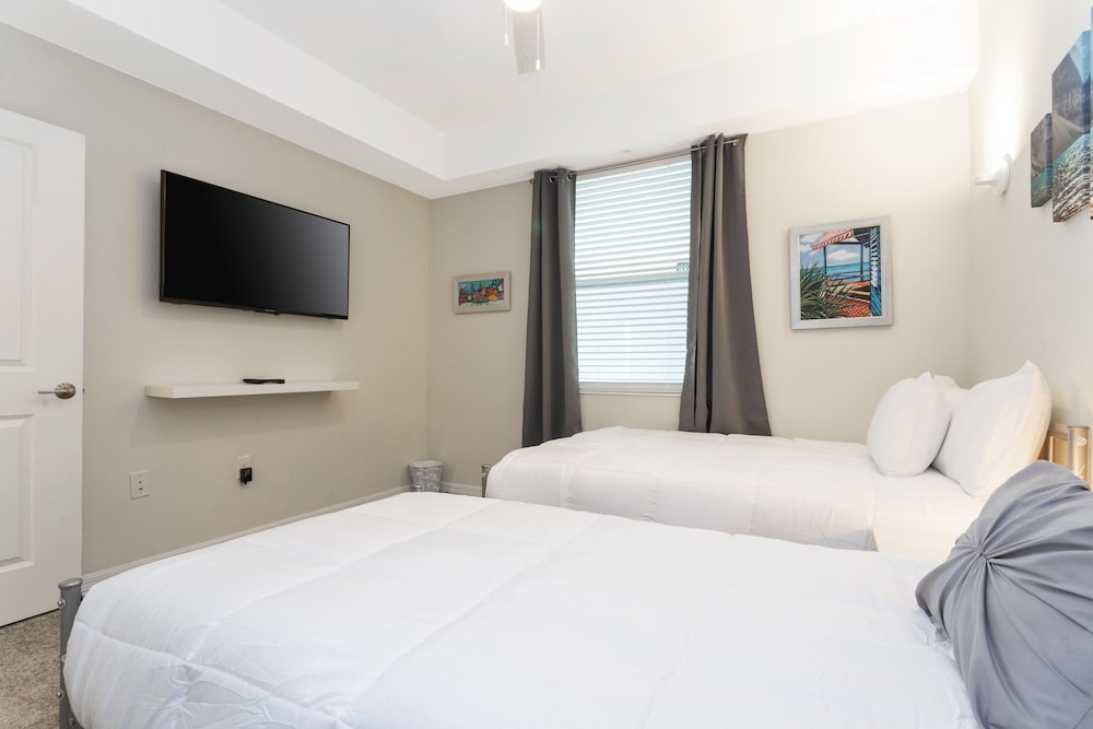 Stunning 2Bd Apto Close to Disney @ Storey Lake 105 3171