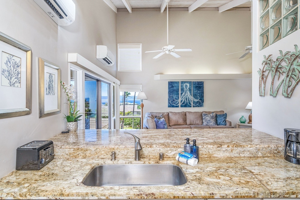 Wailea Ekolu 510 - Ocean Views, Private Lanais, Renovated 2-story With Split AC!