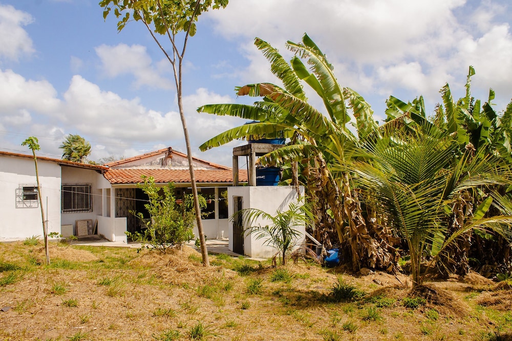 Linda Casa c Wi-fi a 900m da Praia de Itatinga MA