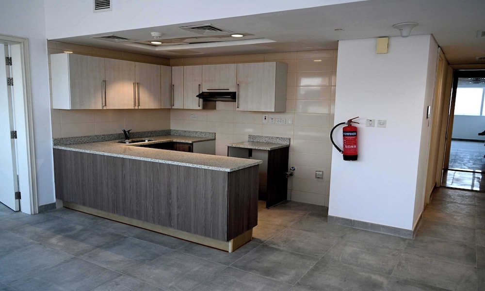 Spacious Apartment in Palette Tower in Tourist Club Area