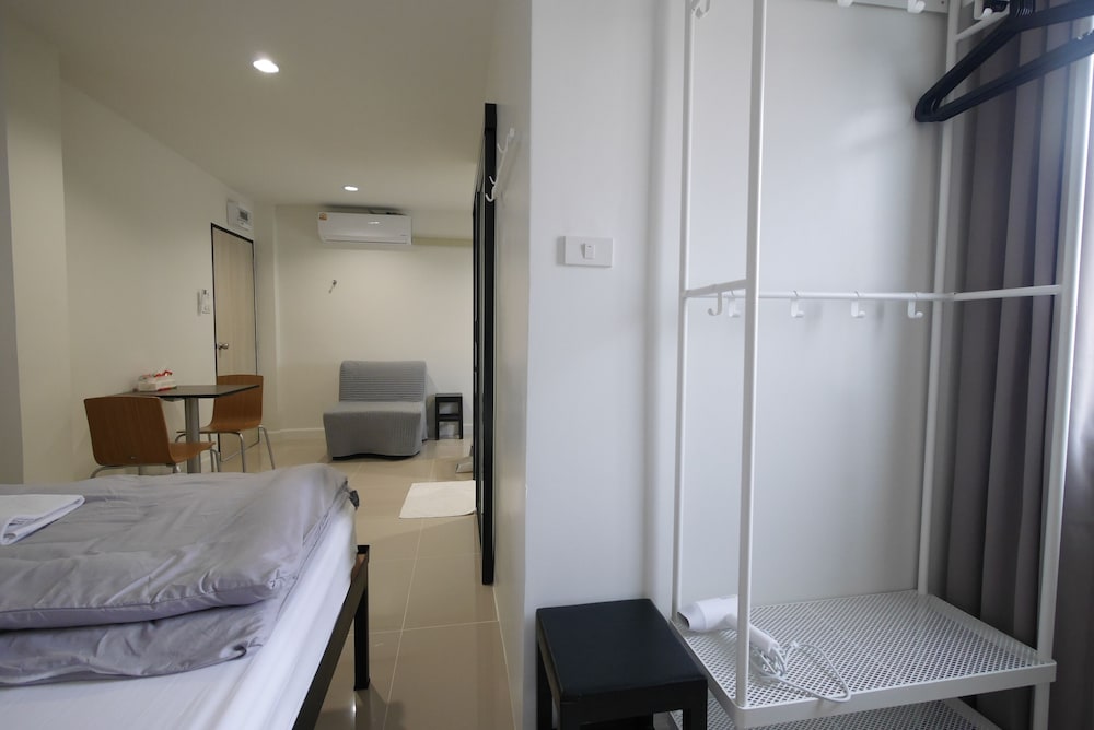 Lee Home Bangkok