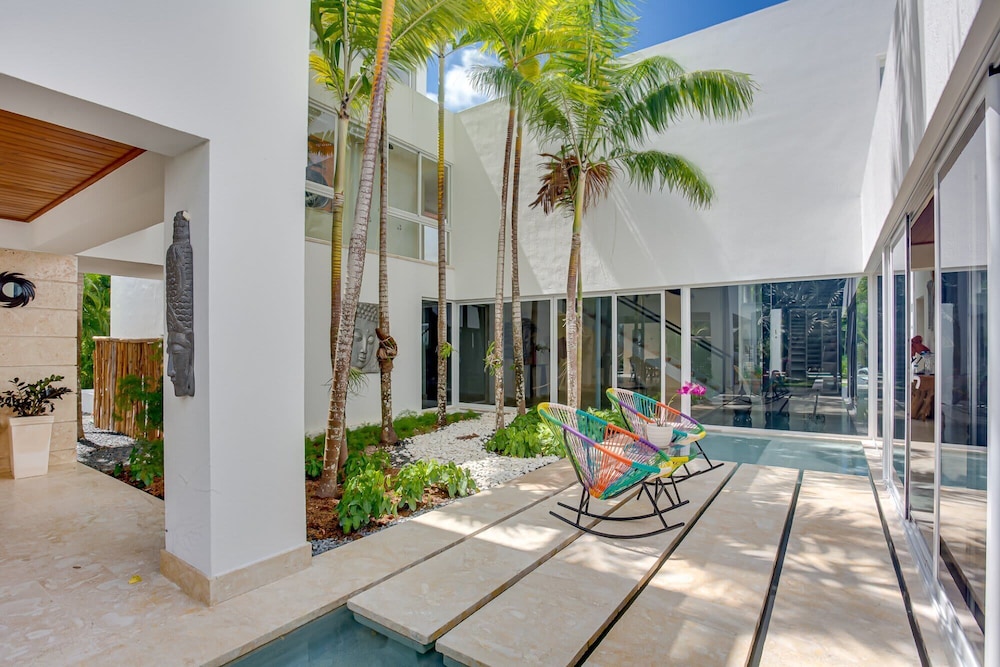 Spectacular 6 BR Luxury Villa in Punta Cana