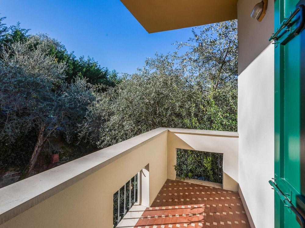 Villa Near Lake Garda With Bubble Bath view 5
