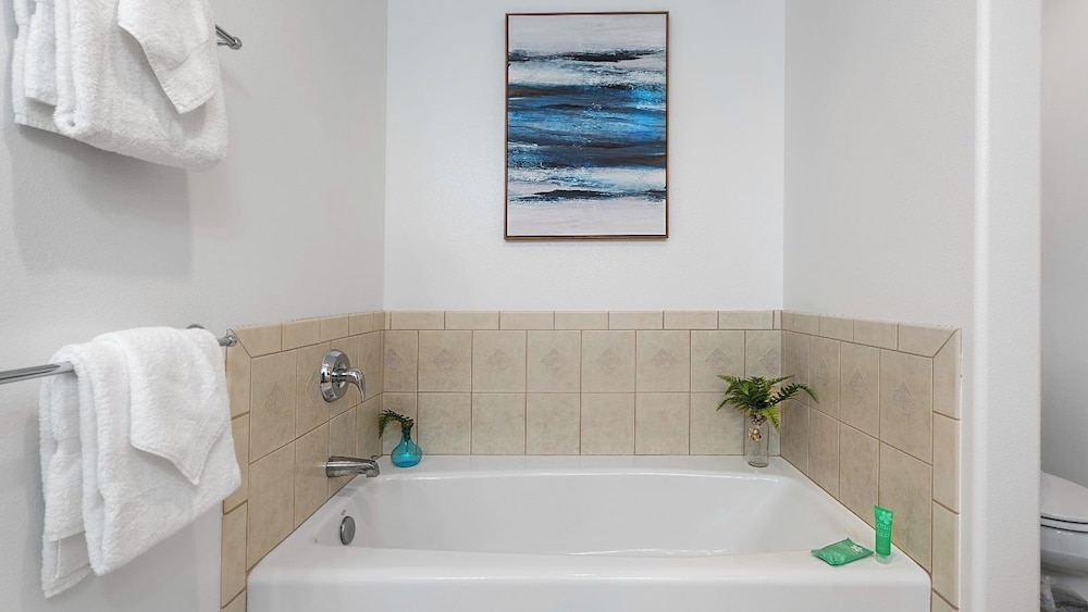 Luxury - Gated Community - Experience Paradise! - Vrkcv