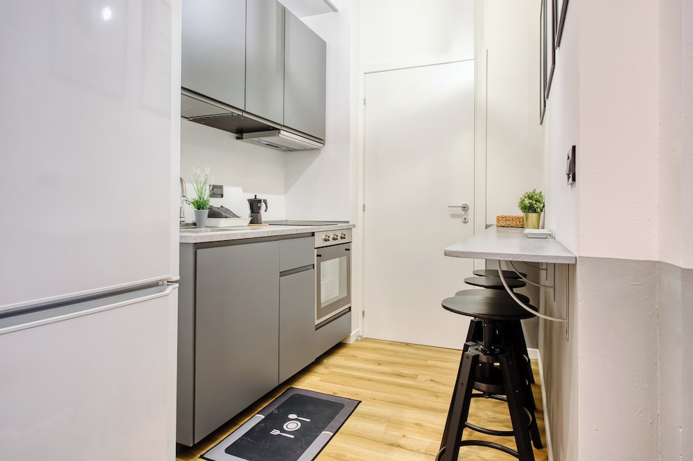 Elegant apartments in Isola district