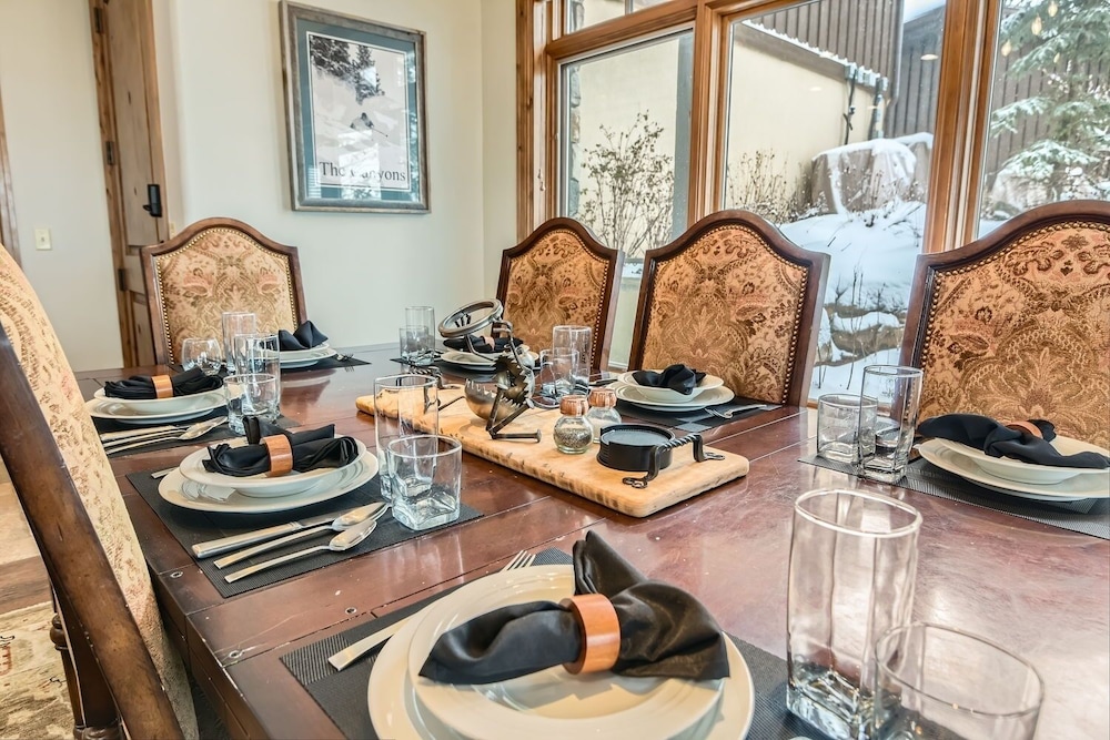 Strand Haus Ski In Ski Out At Canyons 2 Bedroom Condo