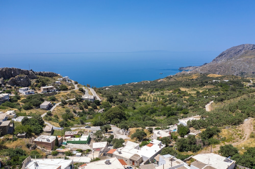 Sellia Stone House - your summer retreat