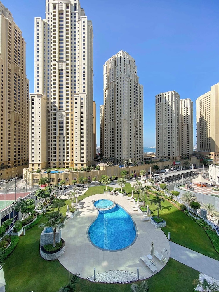 Silkhaus Marina Wharf