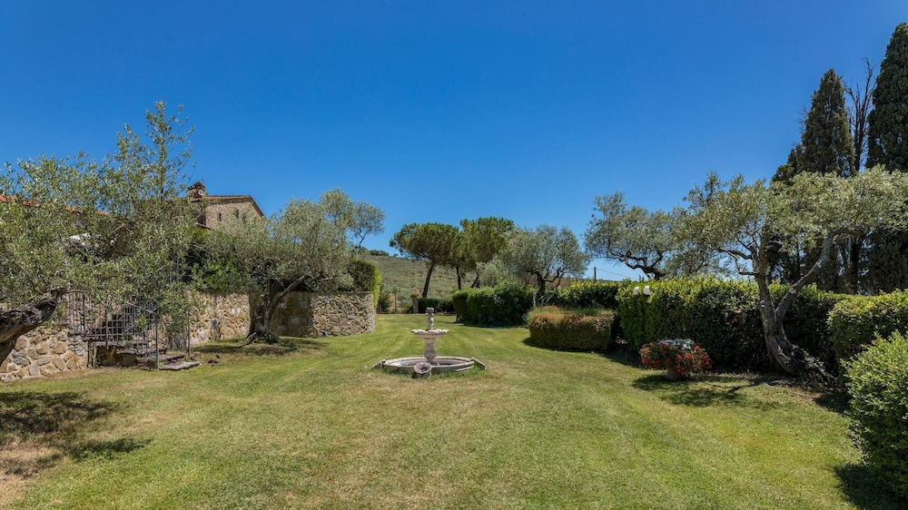 Villa Giulia 10 in Tuoro sul Trasimeno view 3