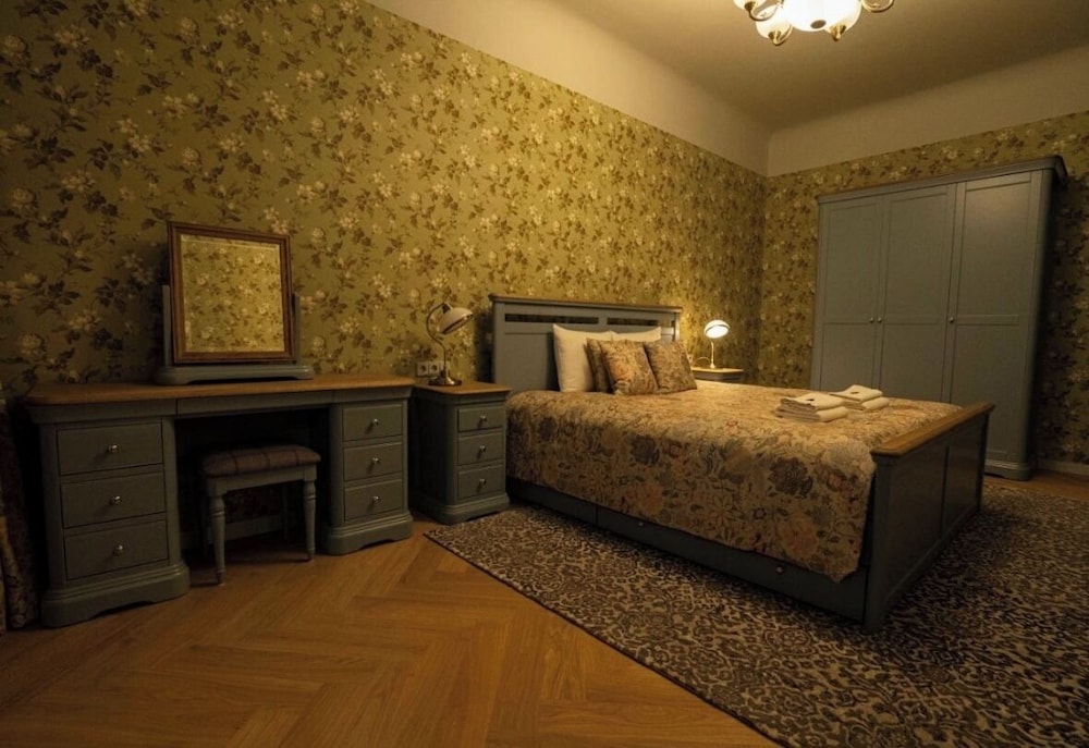 Roze Boutique Apartments