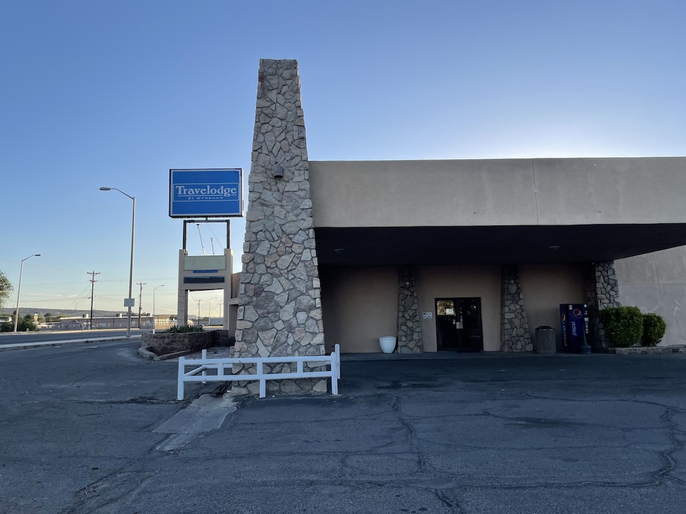 Four Corners Inn