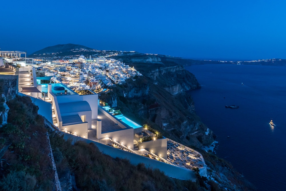 White Ark - Adults Only photo 1