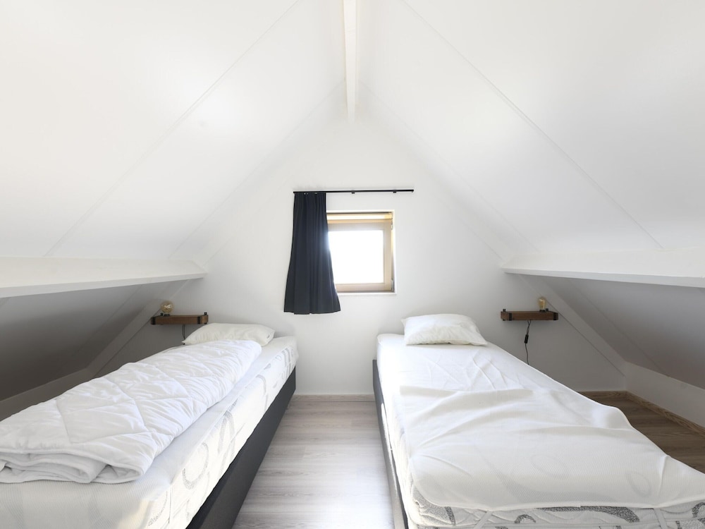 Holiday Home in Koksijde With Garden & Parking