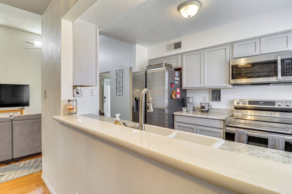 4 Mi to Old Town Plaza: Albuquerque Home w/ Patio