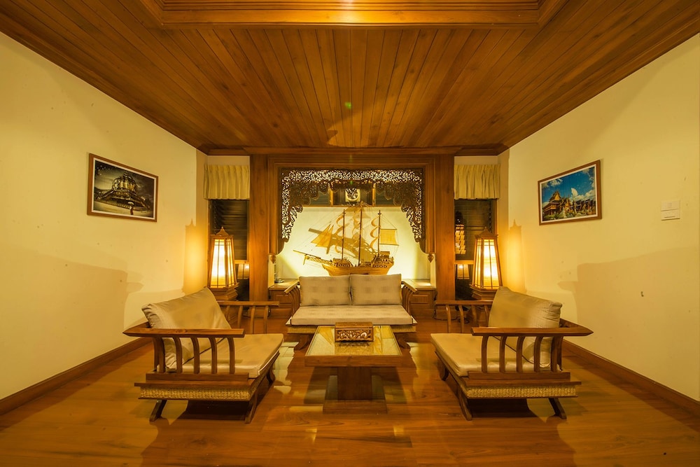 LPC Holiday Villa
