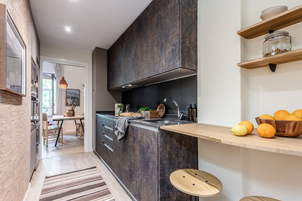 Tazrouk - 2 Bedrooms and Office in Goya