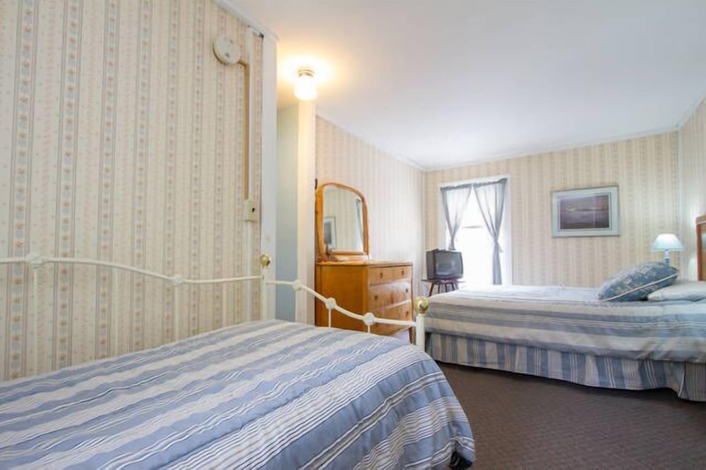 Plymouth Vacations - Salt Ash Inn - Property Image 54