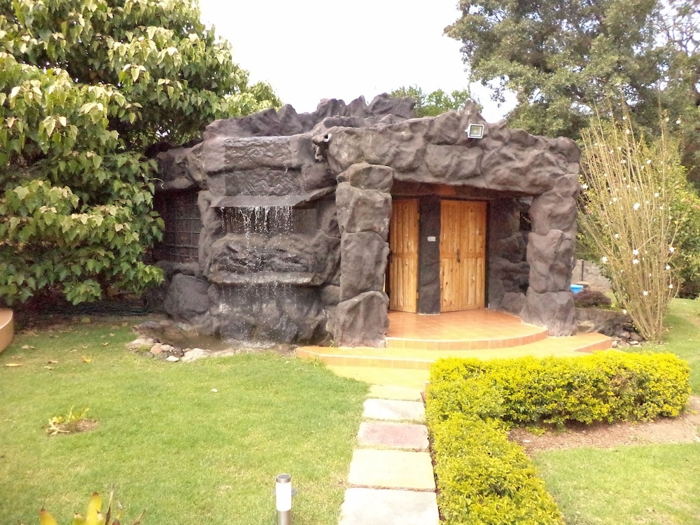 Brooks Lodge