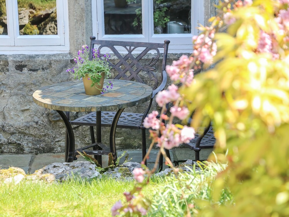 Rose Cottage view 3