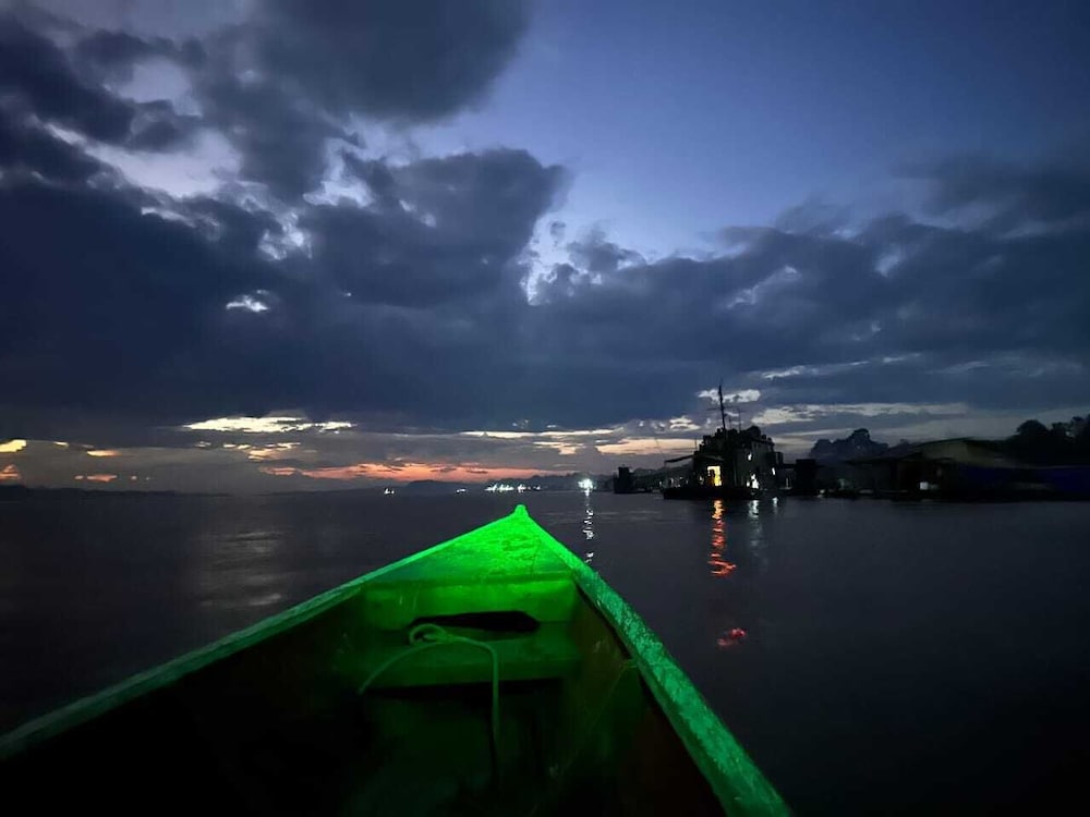 Kurupira Cabin Floating
