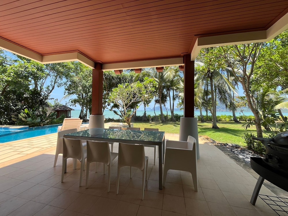 Amatapura Beach Villa 1