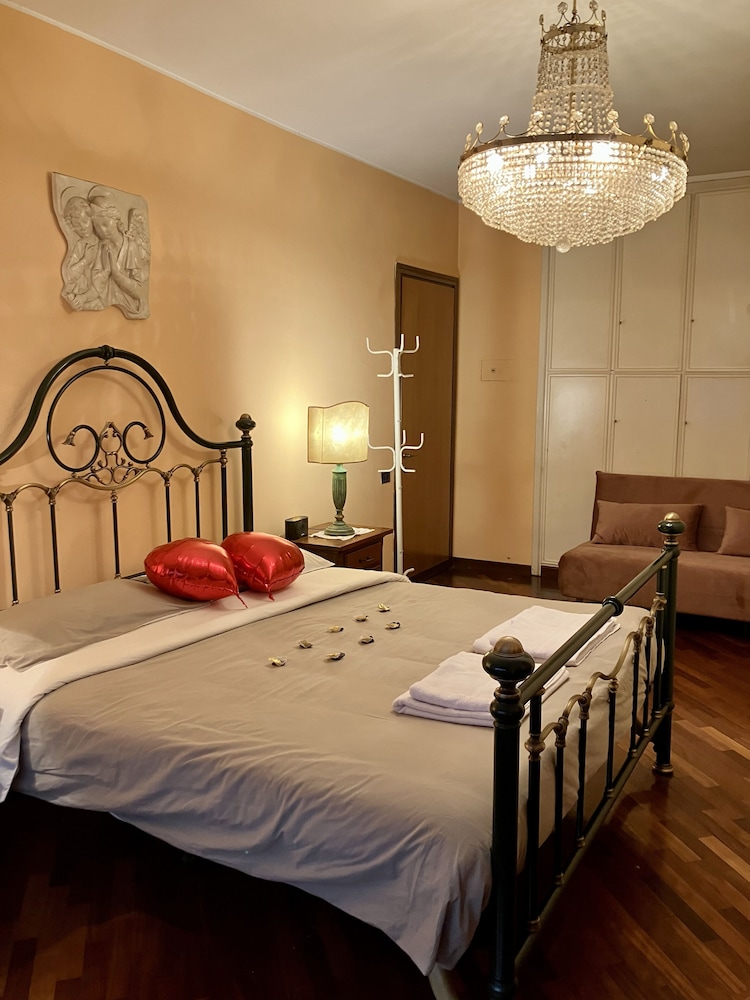 Rachele Charming House in Heart of Rome