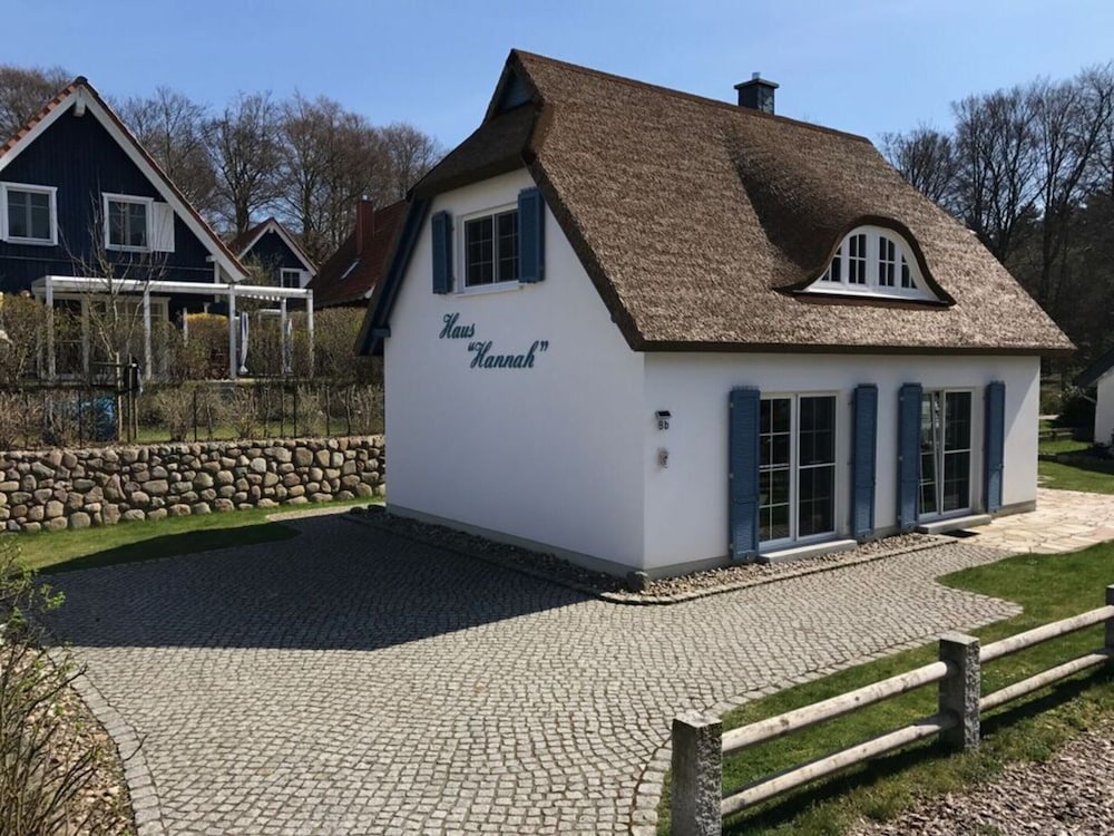 Holiday Home Hannah Comfortable Vacation Home