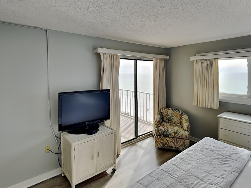 Regency Towers #710 by Resort Collection view 5