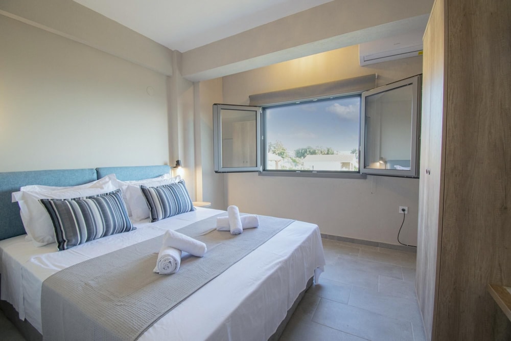 Heraclea Luxury Suites Maisonette 27 by Trave view 5