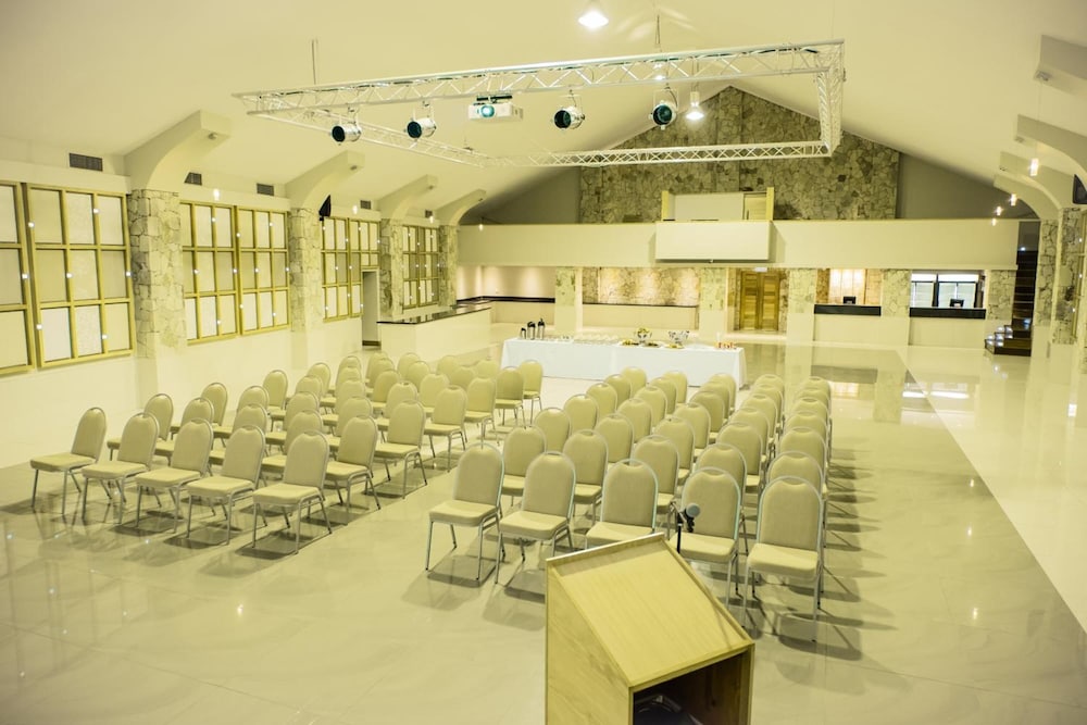 meeting & event spaces