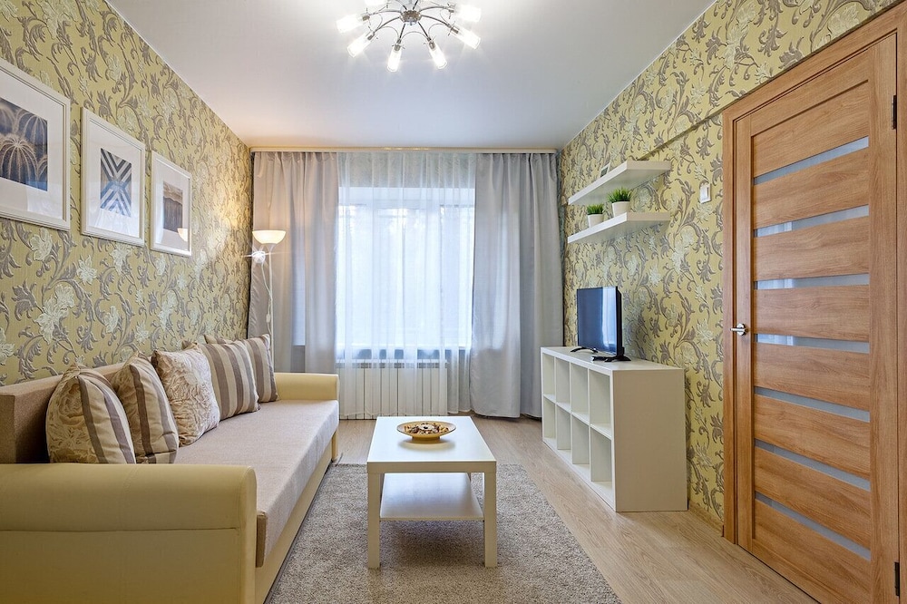 Lux Apartments Strelbishchenskiy