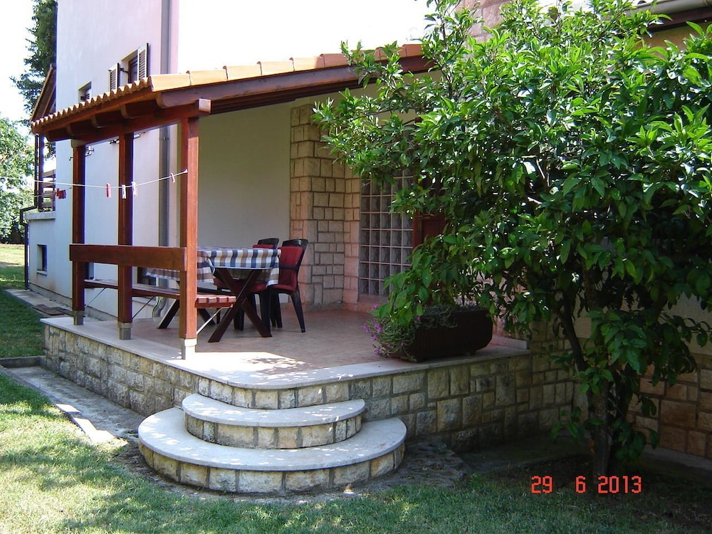 Apartment 845 view 4