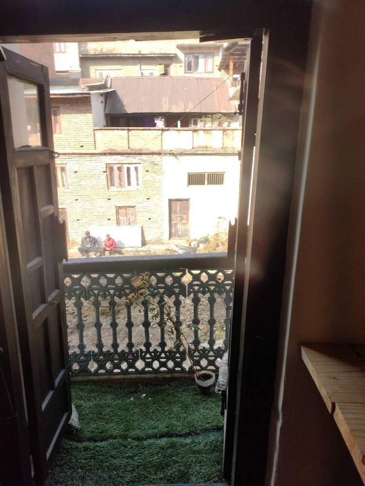 Photo 21