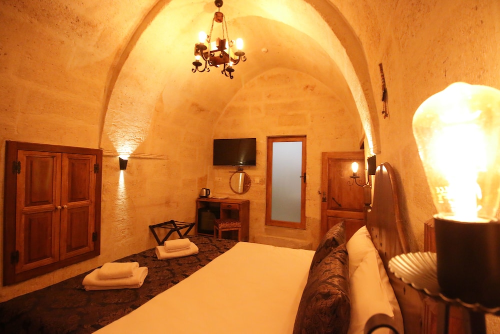 Georgios Cave Cappadocia