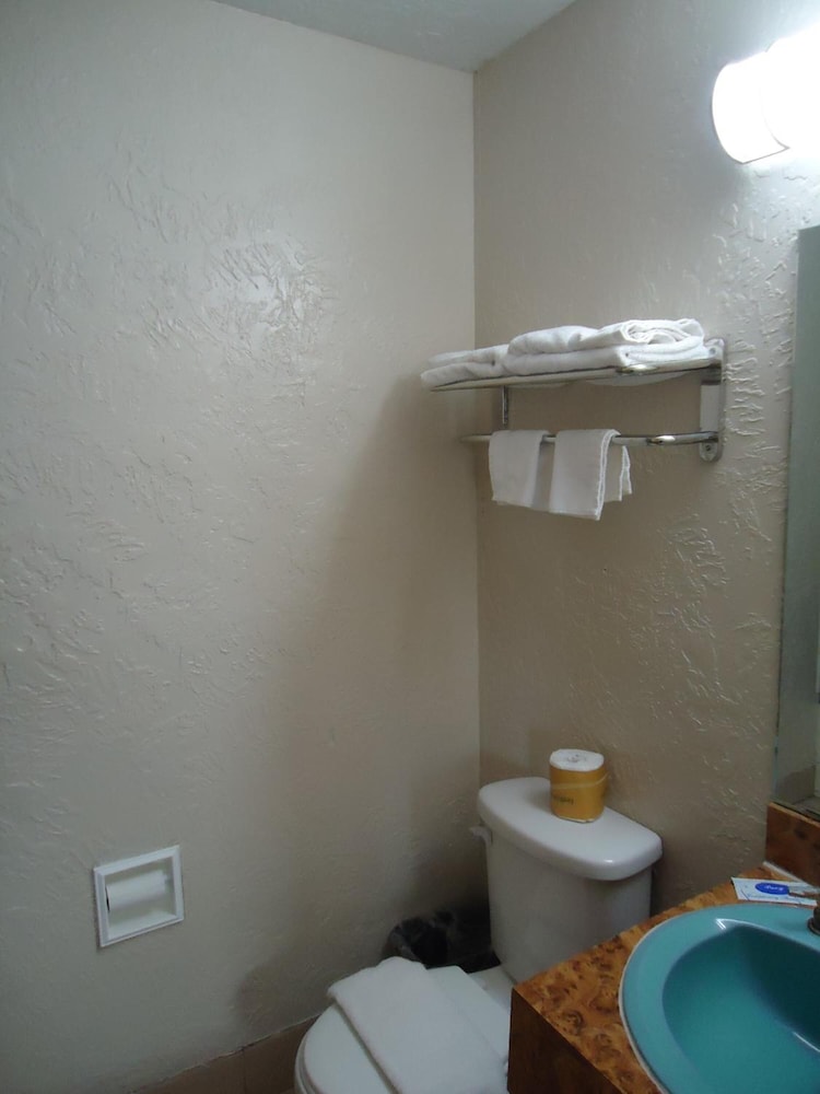 Budget Inn