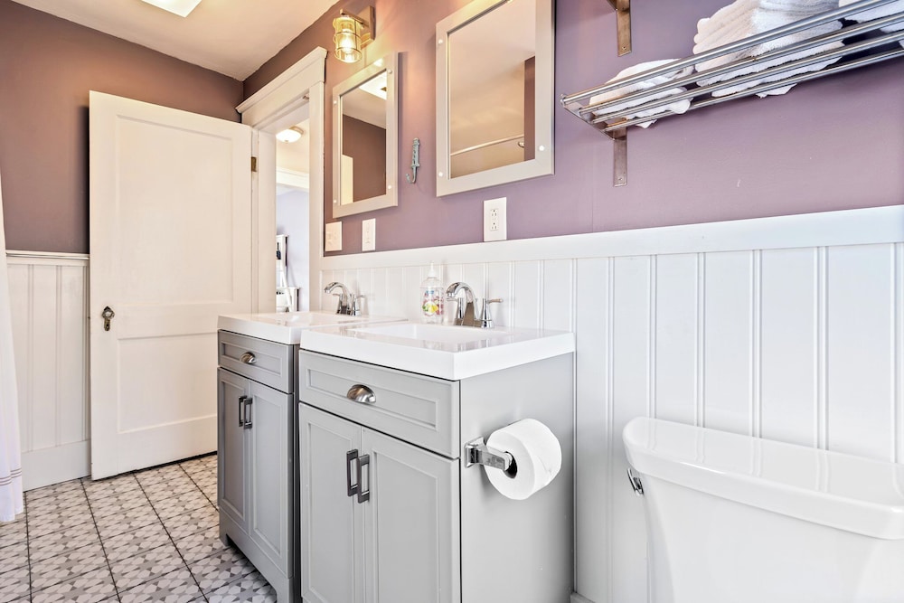 Ogunquit Village 4BR Walk to Beach, Dining & Town Center