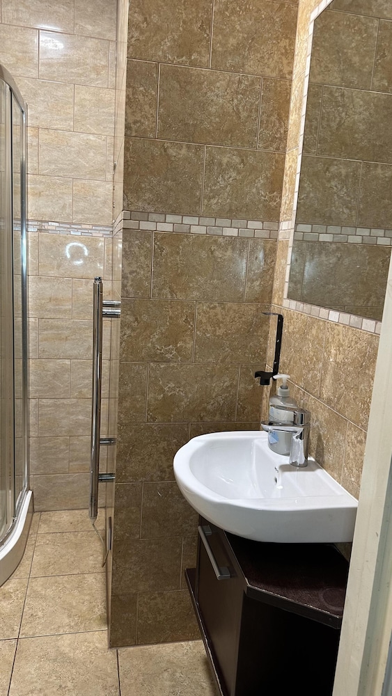 Charming 1-bed Studio in London