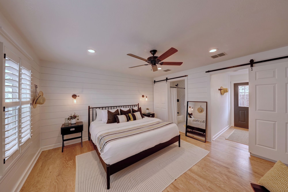 Wanderers Retreat House