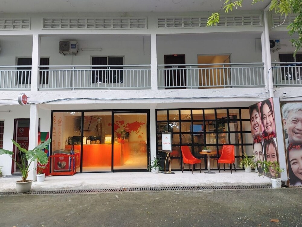 Easy Backpackers Paradise view 3