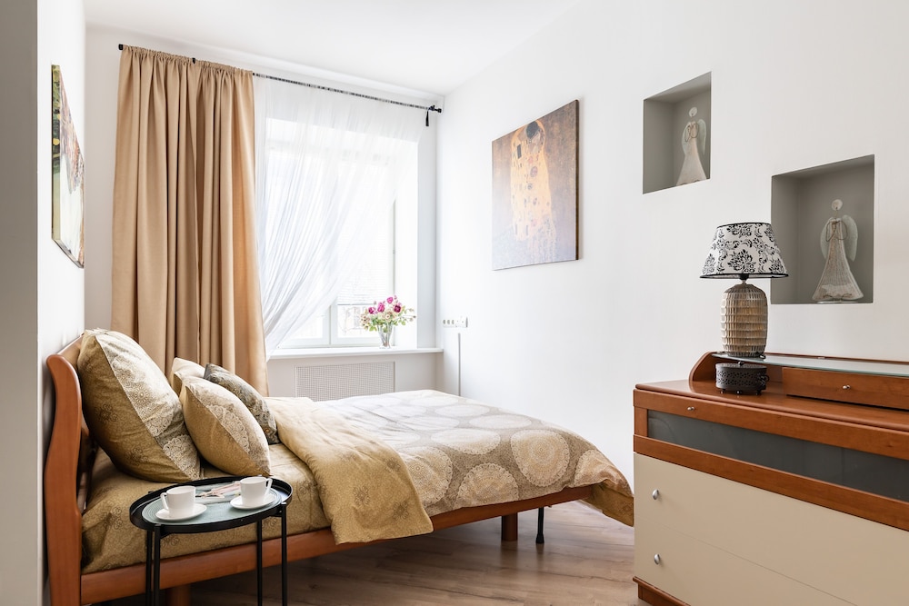 Art Apartment on Nevskiy Avenue view 4