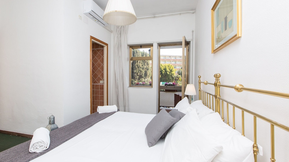 Rental in Rome Aurelia Antica